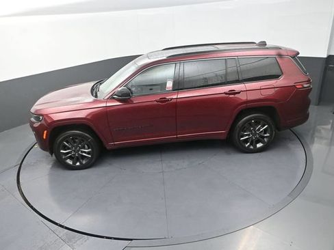 New 2026 Jeep Grand Cherokee L Limited AWD/4WD image 14