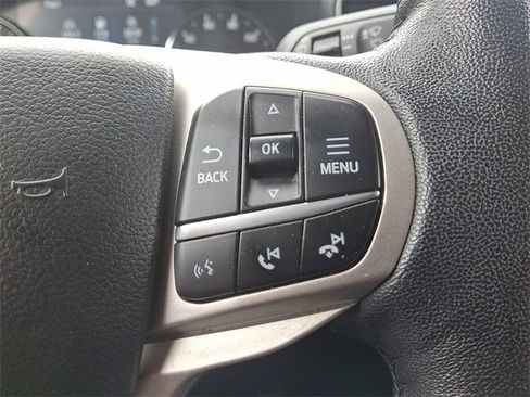 Certified 2022 Ford Explorer XLT w/ Equipment Group 202A image 23