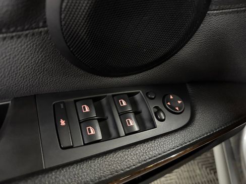 Used 2011 BMW 335i xDrive Sedan image 23