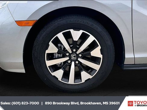 Used 2025 Honda Odyssey EX-L image 7