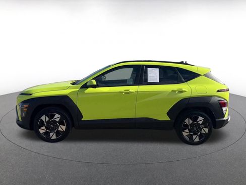 Used 2025 Hyundai Kona SEL image 9