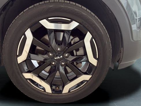 Used 2024 Kia Telluride S w/ S Sunroof Package FWD image 32