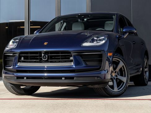 New 2026 Porsche Macan image 1