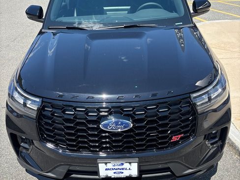 New 2026 Ford Explorer ST w/ Sun And Sound Package AWD/4WD image 8