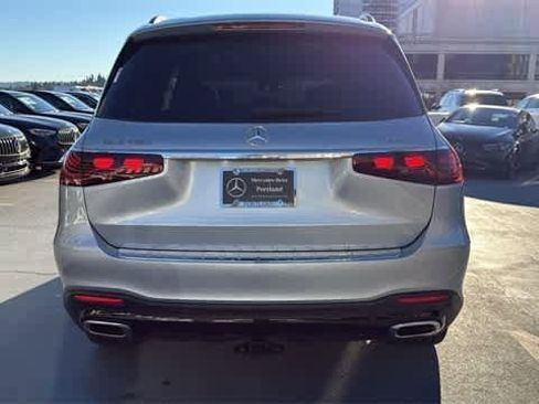Certified 2025 Mercedes-Benz GLS 450 4MATIC image 8