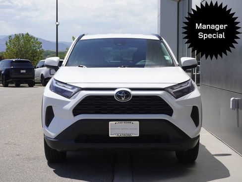 Used 2024 Toyota RAV4 XLE AWD/4WD image 5
