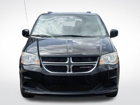 Used 2013 Dodge Grand Caravan SXT image 3
