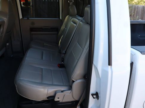 Used 2009 Ford F350 Lariat image 20