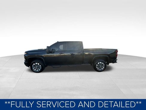 Used 2024 Chevrolet Silverado 2500 Custom w/ Custom Convenience Package image 10