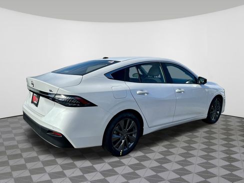 New 2026 Nissan Sentra SL w/ Floor Mat Package FWD image 7