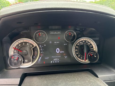 Used 2015 RAM 3500 Laramie w/ Protection Group AWD/4WD image 9