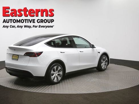 Used 2021 Tesla Model Y Long Range image 39