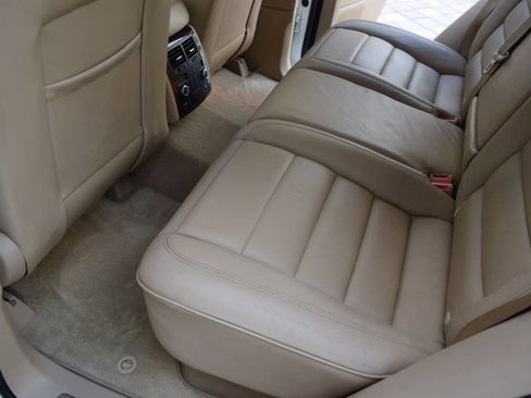 Used 2006 Volkswagen Touareg V10 TDI AWD/4WD image 44