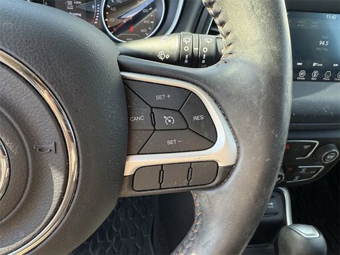 Used 2019 Jeep Compass Latitude image 15