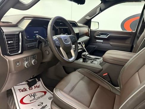 New 2026 GMC Sierra 1500 Denali w/ Denali Reserve Package AWD/4WD image 9