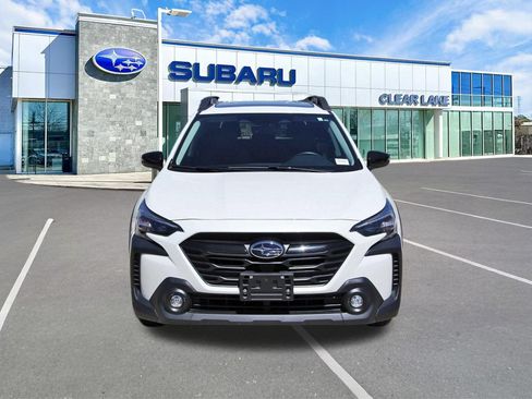 Certified 2025 Subaru Outback Onyx Edition AWD/4WD image 2