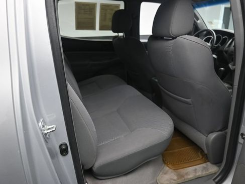 Used 2006 Toyota Tacoma PreRunner RWD image 22