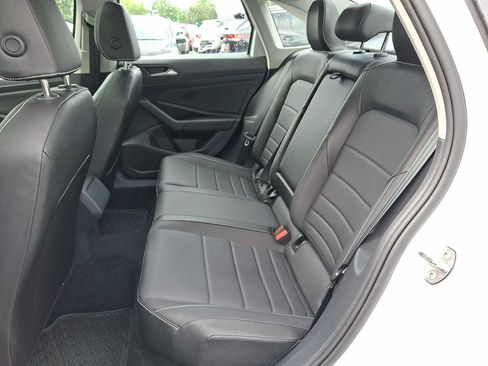 Used 2023 Volkswagen Jetta SE FWD image 8
