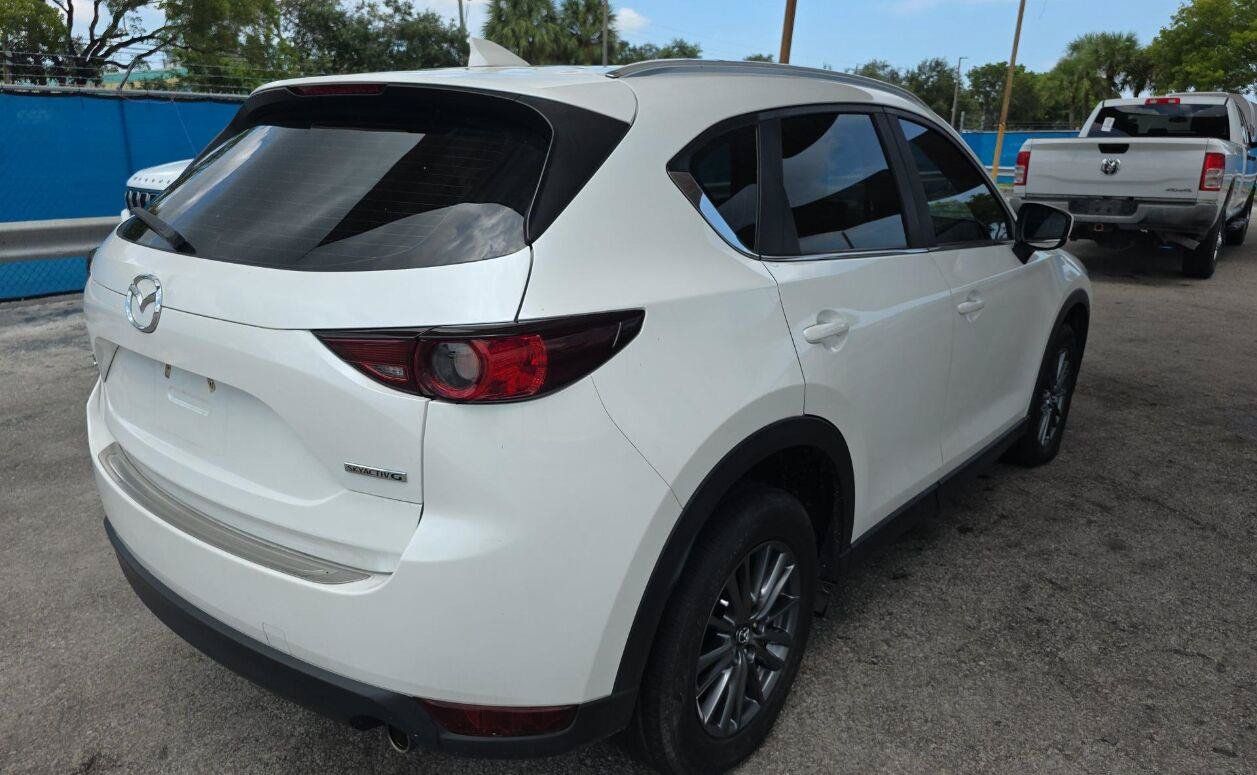 Used 2021 MAZDA CX-5 Sport FWD image 2
