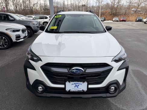 Certified 2025 Subaru Outback Premium image 8