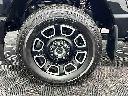 Used 2024 Ford F350 Platinum image 10