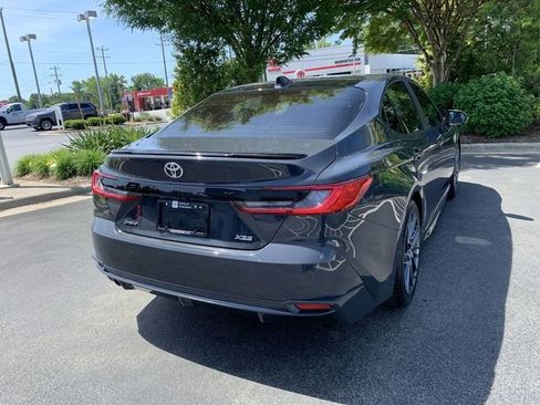 Used 2025 Toyota Camry XSE FWD image 8