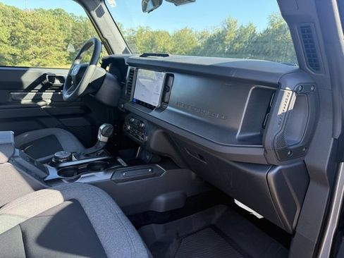 Used 2025 Ford Bronco 2-Door image 38