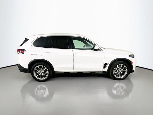 New 2026 BMW X5 xDrive40i w/ Executive Package AWD/4WD image 4