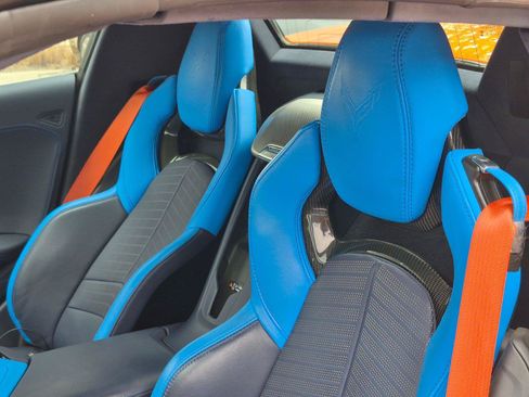 Used 2024 Chevrolet Corvette Stingray Premium Conv w/ Z51 Performance Package RWD image 11