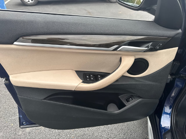 Used 2018 BMW X1 xDrive28i AWD/4WD image 12