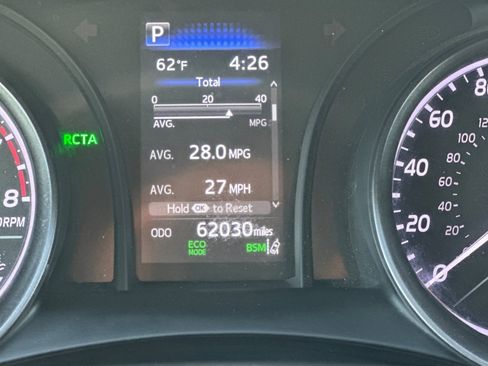 Certified 2022 Toyota Camry SE image 23