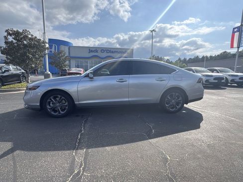 New 2026 Honda Accord EX-L image 4