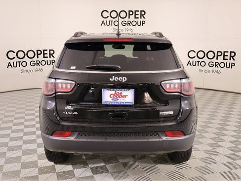 Used 2024 Jeep Compass Latitude w/ Convenience Group image 21