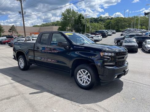 Used 2022 Chevrolet Silverado 1500 RST w/ Convenience Package II AWD/4WD image 6