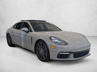 Used 2017 Porsche Panamera video 3