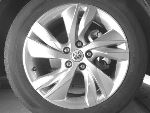Used 2025 Buick Encore GX Preferred FWD image 13