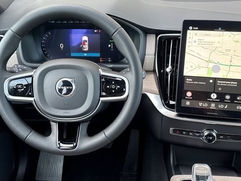 New 2026 Volvo XC90 T8 Ultra w/ Protection Package Premier image 15