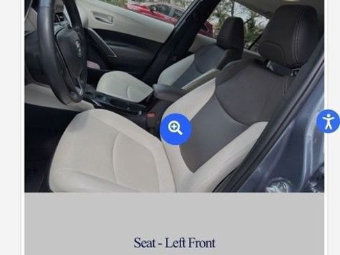 Used 2023 Toyota Corolla Cross XLE w/ Convenience Package image 9