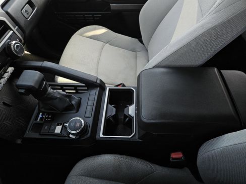 Used 2025 Toyota 4Runner SR5 image 25