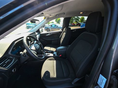 Used 2023 Ford Escape Active w/ Tech Pack #2 AWD/4WD image 19