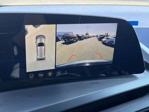 New 2026 Cadillac Vistiq Premium Luxury image 7