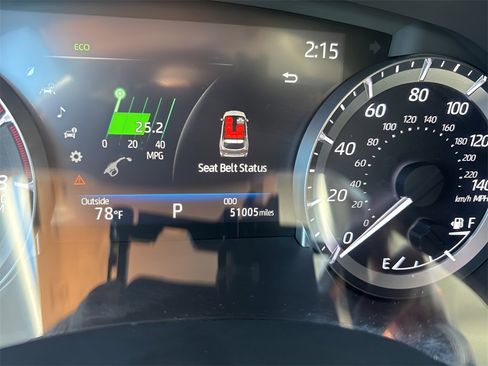 Used 2023 Toyota Highlander XLE image 25