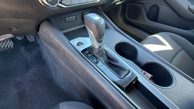 Used 2025 Nissan Altima 2.5 SV FWD image 23