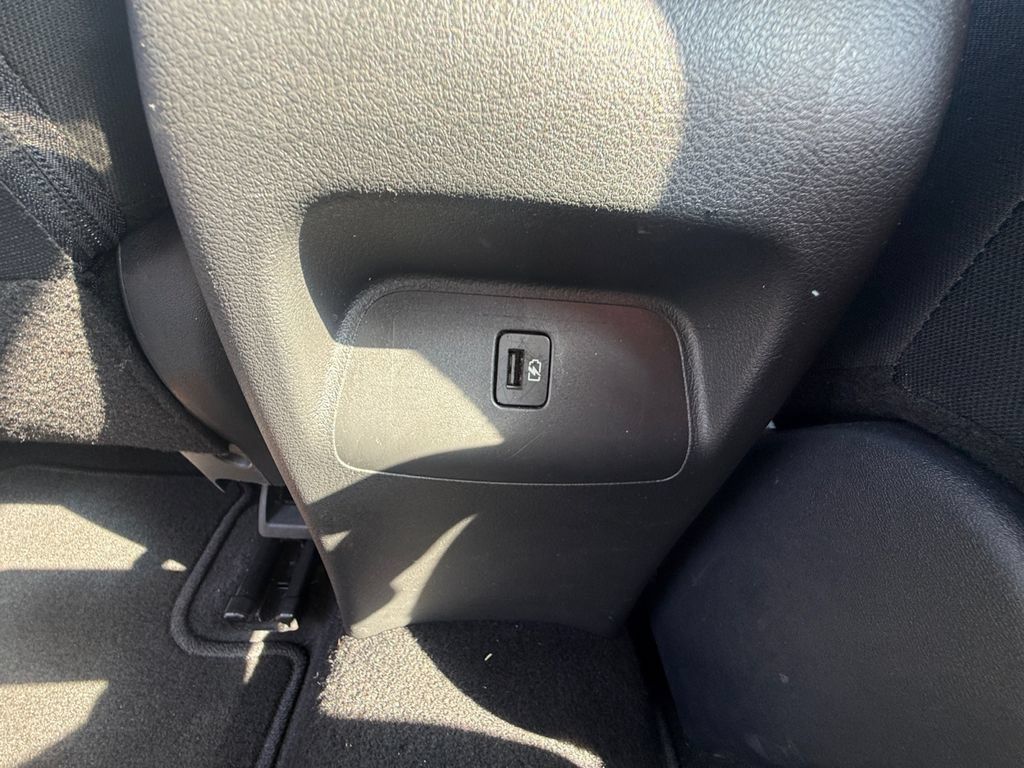 Used 2025 Nissan Sentra SV FWD image 36