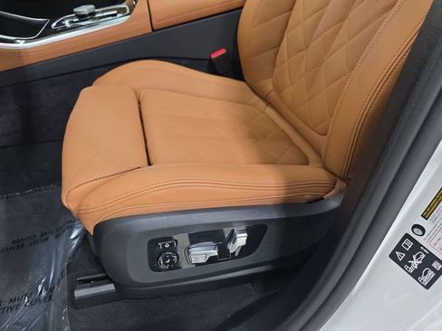 Certified 2026 BMW X5 xDrive40i w/ Climate Comfort Package AWD/4WD image 26