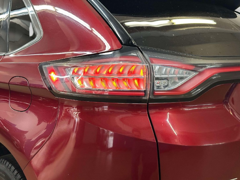 Certified 2018 Ford Edge SEL w/ Equipment Group 201A AWD/4WD image 15