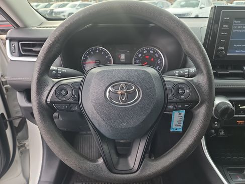 Used 2019 Toyota RAV4 LE image 15