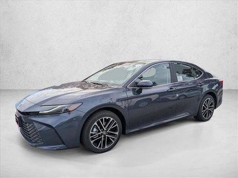 New 2026 Toyota Camry XLE image 4