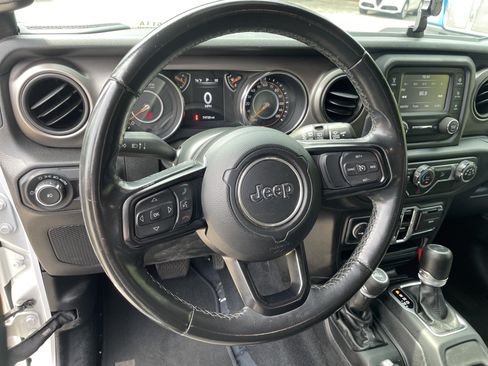 Used 2020 Jeep Wrangler Unlimited Sport S AWD/4WD image 17