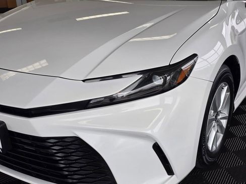 Used 2025 Toyota Camry LE FWD image 10